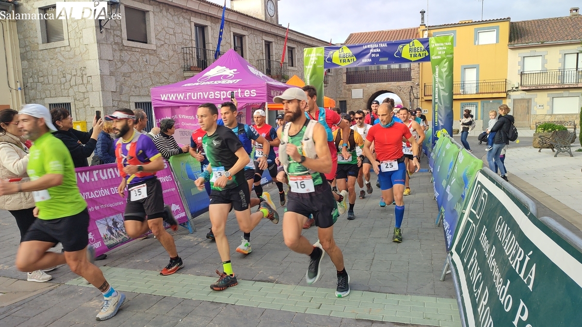 Más de un centenar de atletas conocen las duras arribes de Pereña de la Ribera