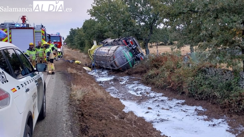 Herido un varón de 39 años al volcar con el camión que conducía en la CL-517 