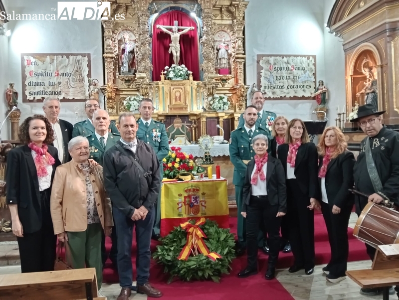 La Guardia Civil de San Pedro de Rozados celebra del Día de la Hispanidad con una eucaristía y una ofrenda a los caídos
