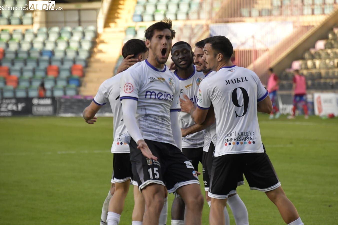 El Salamanca UDS saca la rabia para empatar contra el líder Numancia en un partido que merece más botín (1-1)