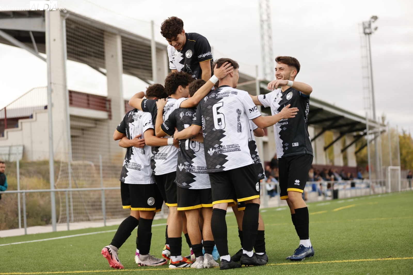 Unionistas pasa por encima del Puente Castro (8-0)