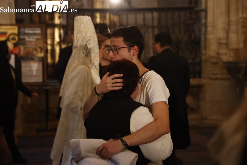 La previsión de lluvia agua la procesión del Rosario