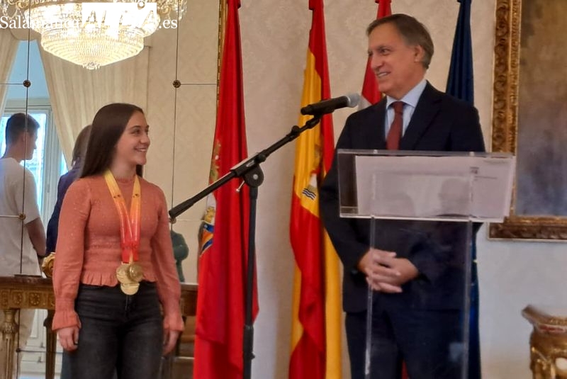 La joven promesa salmantina del tiro con arco que ha sido campeona de España tres veces