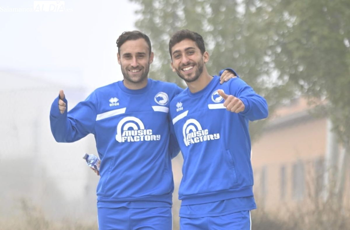 Álvaro Gómez renueva con Unionistas hasta 2026