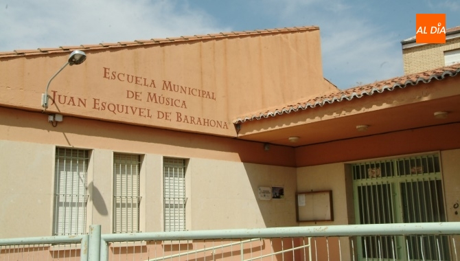 El Ayuntamiento asegura que no encuentra profesores para la Escuela de Música