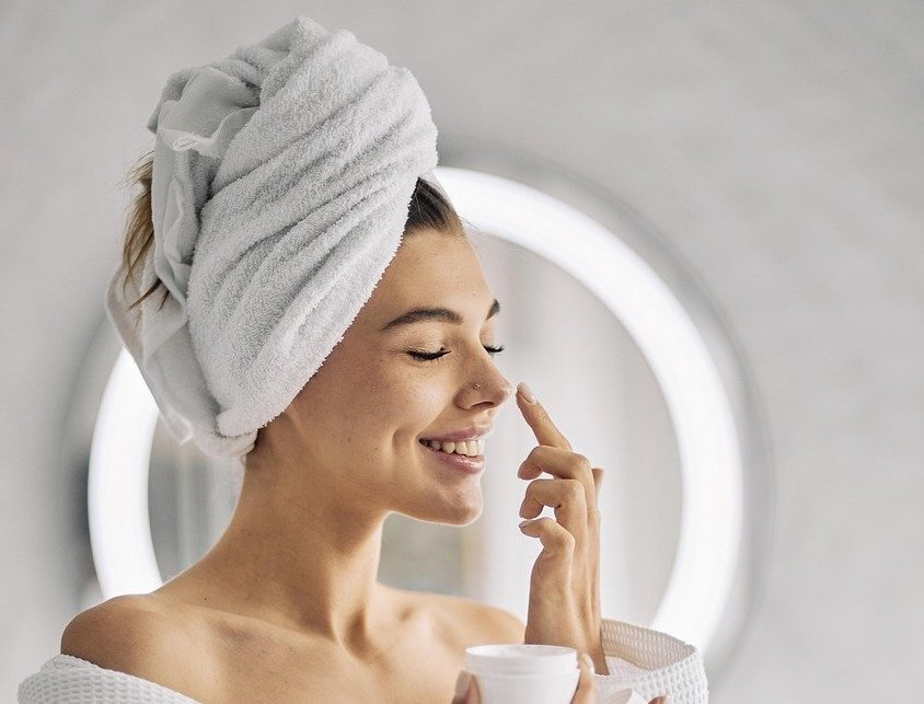 ¿Cómo reducir o eliminar las marcas del acné?