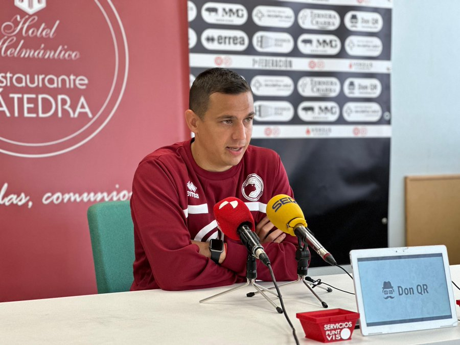 Llácer: Lo que nos da de comer es la Liga en Unionistas, pero en la Copa se han vivido cosas muy bonitas