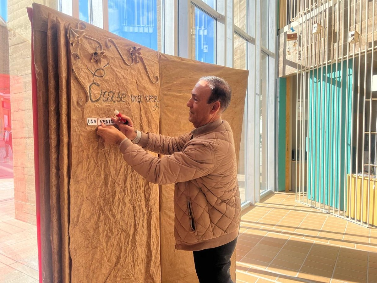 Los vecinos de Carbajosa participan en el reto literario de contar su propia historia