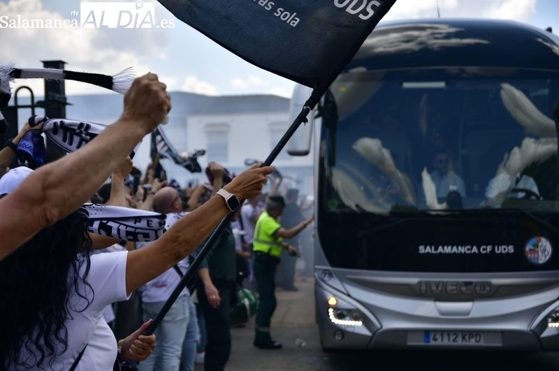 La afición del Salamanca UDS recibirá con honores al bus del equipo para calentar la eliminatoria de Copa