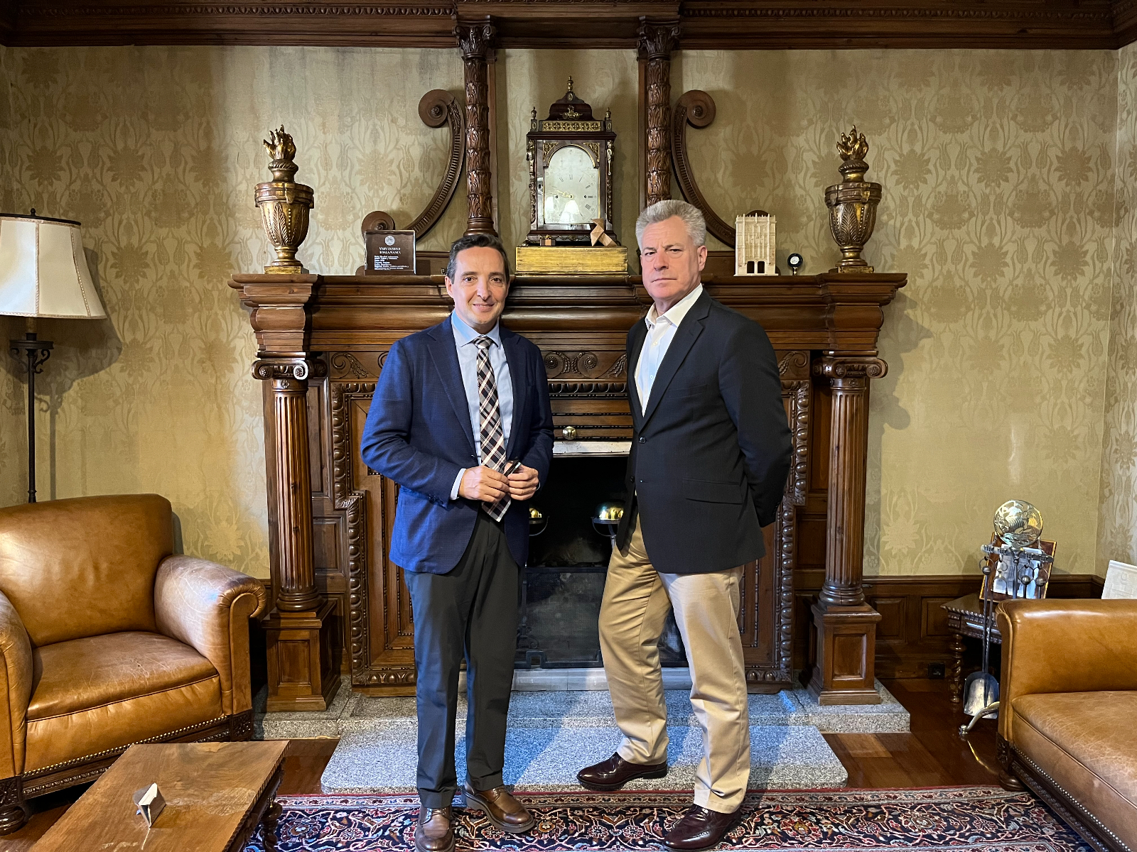 La Universidad de Salamanca explora colaboraciones con una de las multinacionales tecnológicas más influyentes