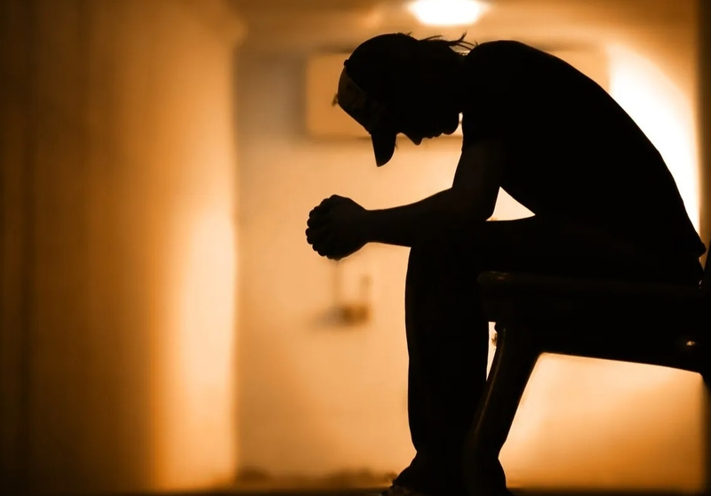 Eduardo Bensabat abordará la prevención del suicidio en la UPSA