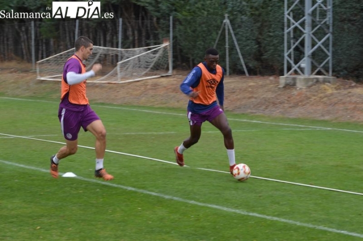 Emaná apunta al once en las pruebas del Salamanca UDS: Yo encantado de estar arriba de titular y debutar en ese sentido
