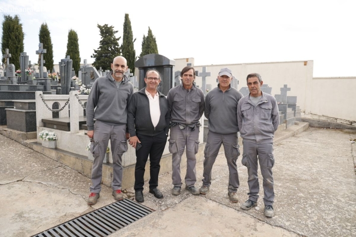 El trabajo de un enterrador, desde dentro: Lo más duro son las reducciones, no sabes cómo te vas a encontrar los restos de una persona