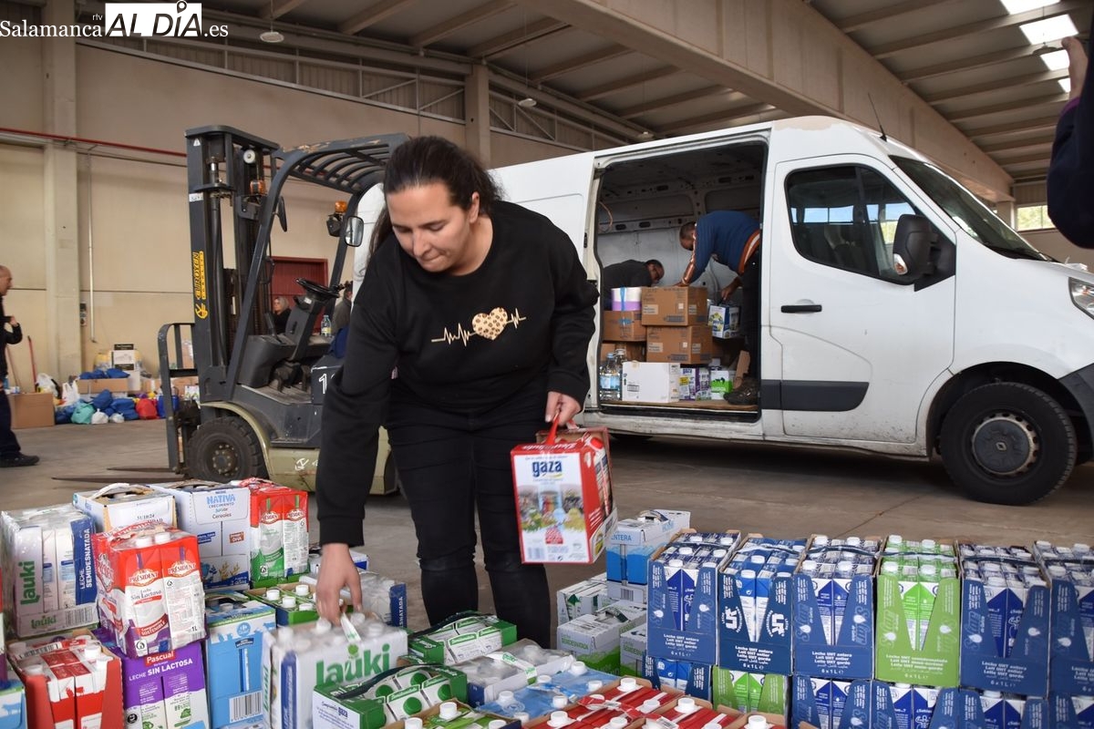 Así funciona el centro logístico de Salamanca que organiza las donaciones para los afectados por la DANA (VÍDEO)