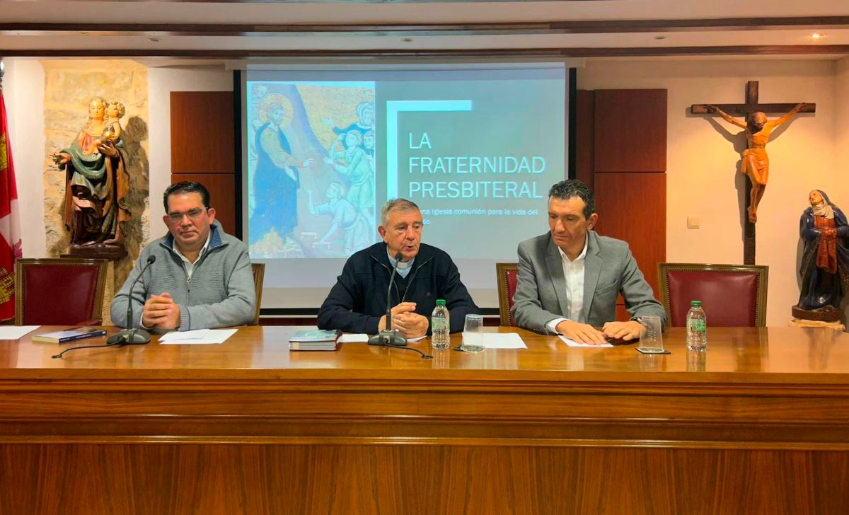 Los sacerdotes de la Diócesis retoman sus sesiones de formación permanente