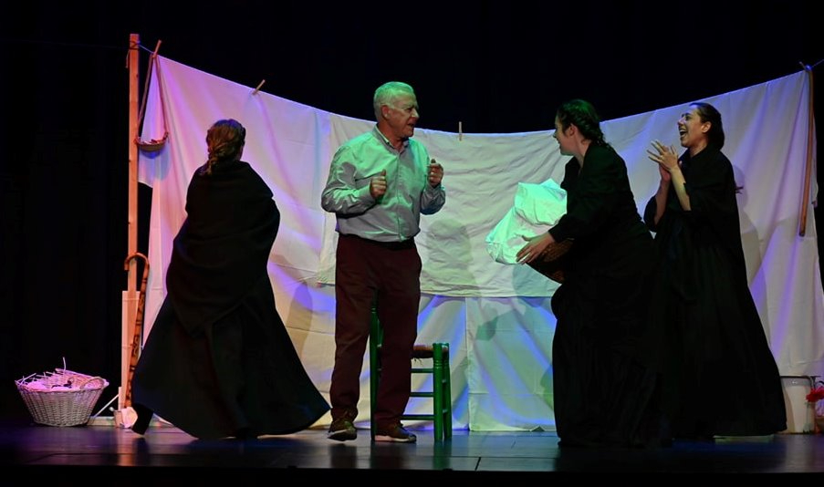 Teatronaos conciencia a los mirobrigenses en torno al 25N sobre las tablas del Teatro