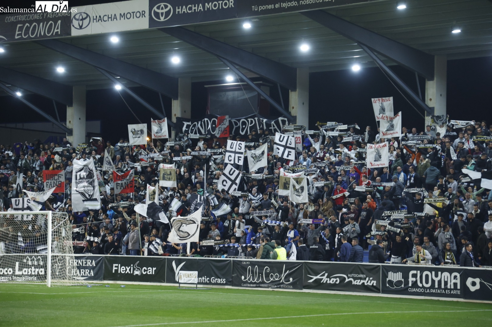 El Reina Sofía registra su primer lleno de la temporada con el Unionistas - Zamora (FOTOS Y VÍDEO) 