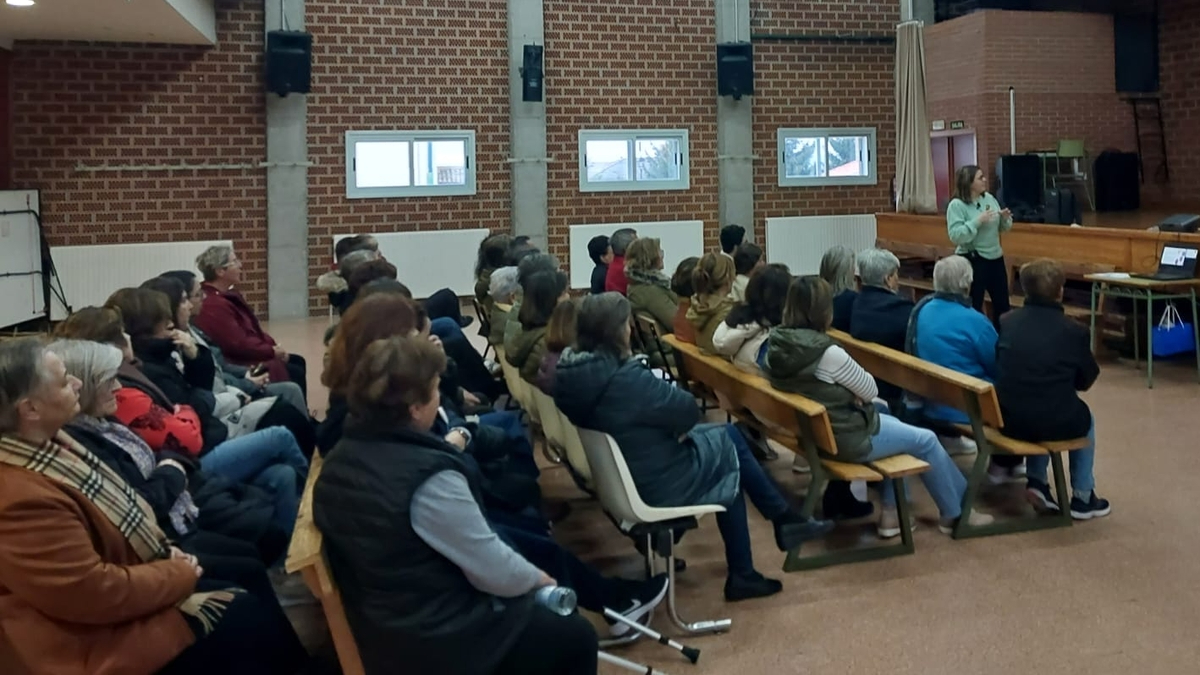 Interesante charla en El Cubo de Don Sancho sobre Educación para la salud grupal, diabetes e HTA  
