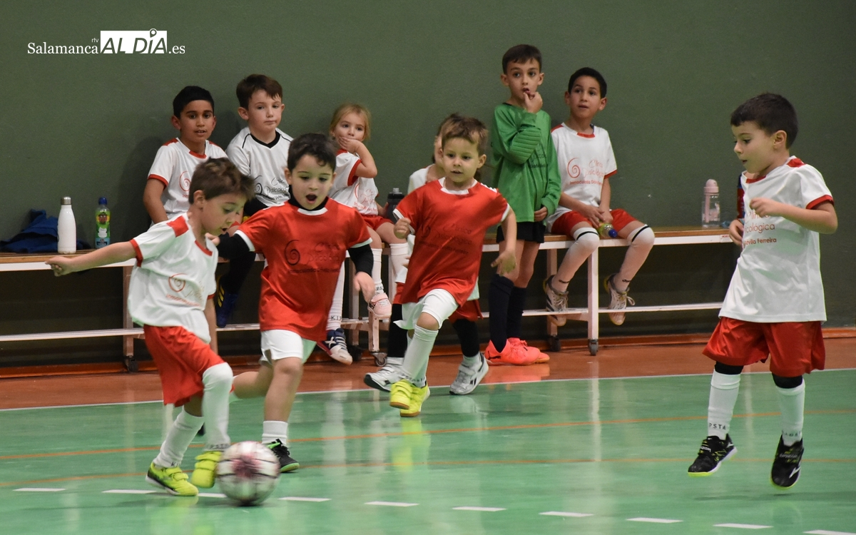 Divertida y concurrida tarde de apertura de la 16ª Liga Prebenjamín del III Columnas
