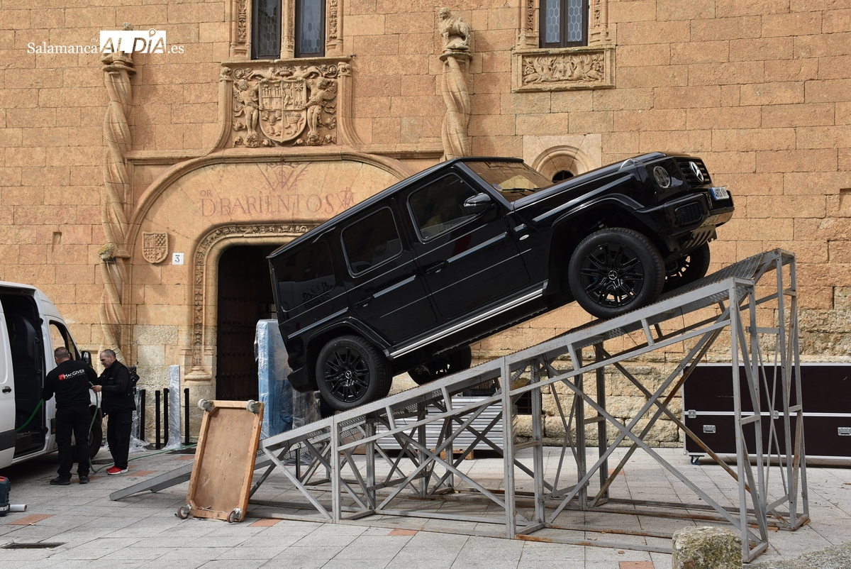 La Plaza Mayor y la Plazuela del Conde se preparan para el evento de Mercedes