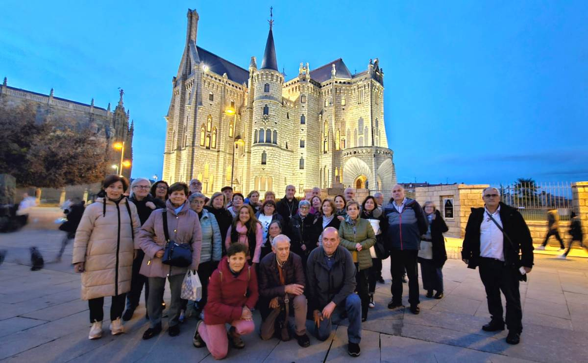 La Fundación Ciudad Rodrigo lleva a 35 personas a visitar Las Edades del Hombre