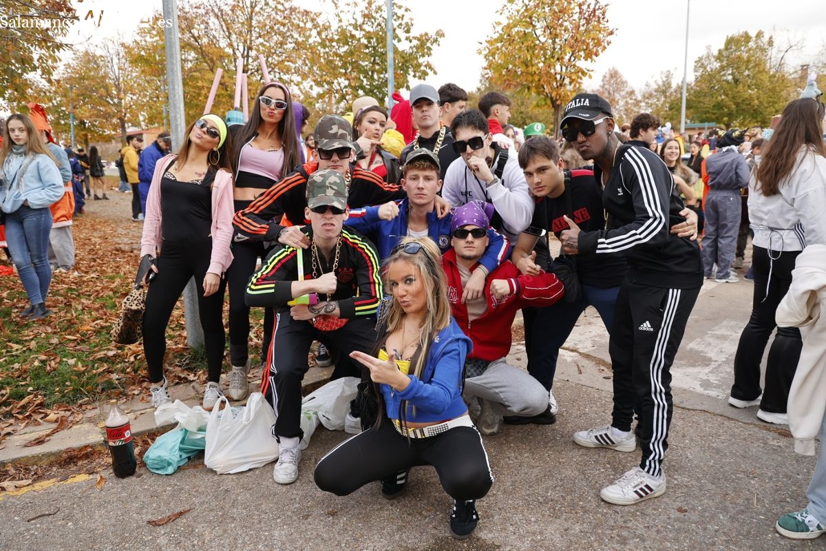 FOTOS y VÍDEO | Las fiestas de Ciencias llenan de color y animación las calles de Salamanca