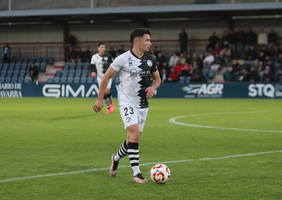 Unionistas no puede pasar del empate con Osasuna B y no atrapa el tren del playoff en Tajonar (0-0)
