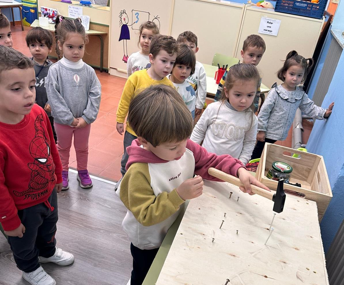 El Colegio San Francisco habilita un taller de tareas domésticas para tomar conciencia
