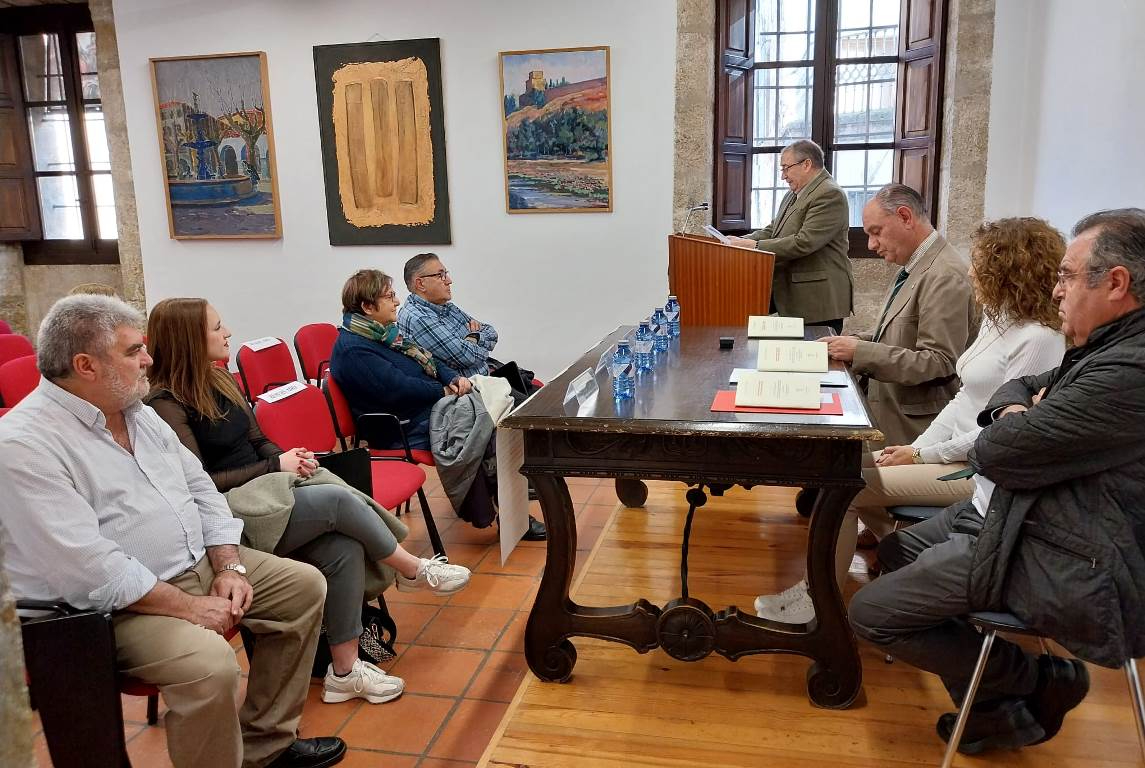 José María Hernández Díaz ingresa en el Centro de Estudios Mirobrigenses