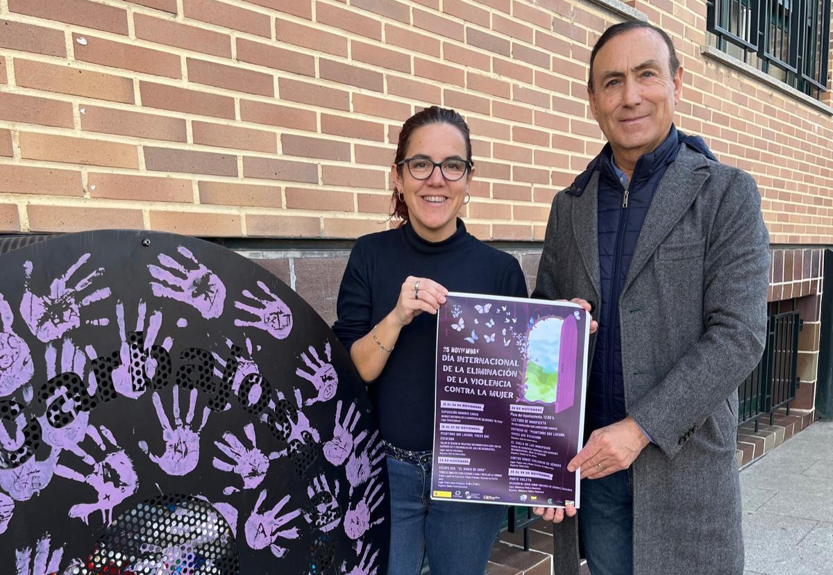 Carbajosa celebra el 25N con escape box, pegatinas reivindicativas y un original mural