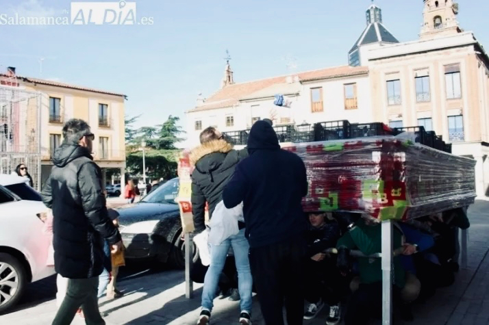 Los costaleros de la Esperanza realizaran un ensayo solidario para la recogida de alimentos