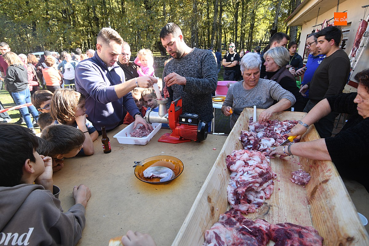 Micología y Matanza Tradicional en la 1ª Feria de otoño de Navasfrías