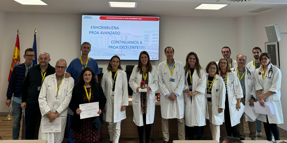 Premios en el Hospital de Salamanca para los mejores en evitar infecciones resistentes a los medicamentos (FOTOS)