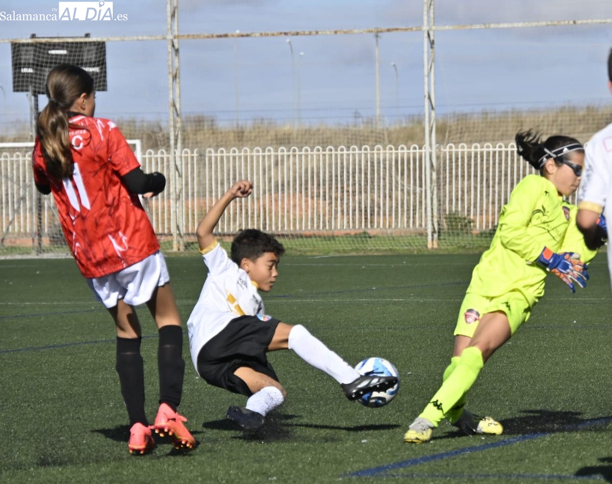 El fútbol base salmantino regresa tras el parón con emoción, goles y partidazos (GALERÍA DE FOTOS)