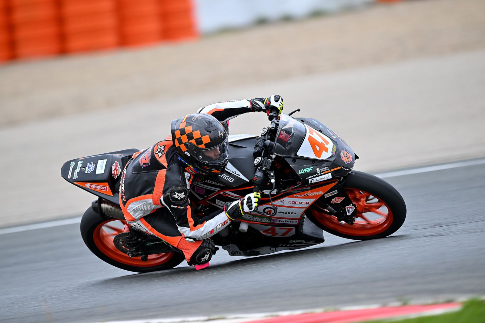 Sergio Verdugo participa en la última carrera de la temporada de la Copa de España de Velocidad y suma puntos