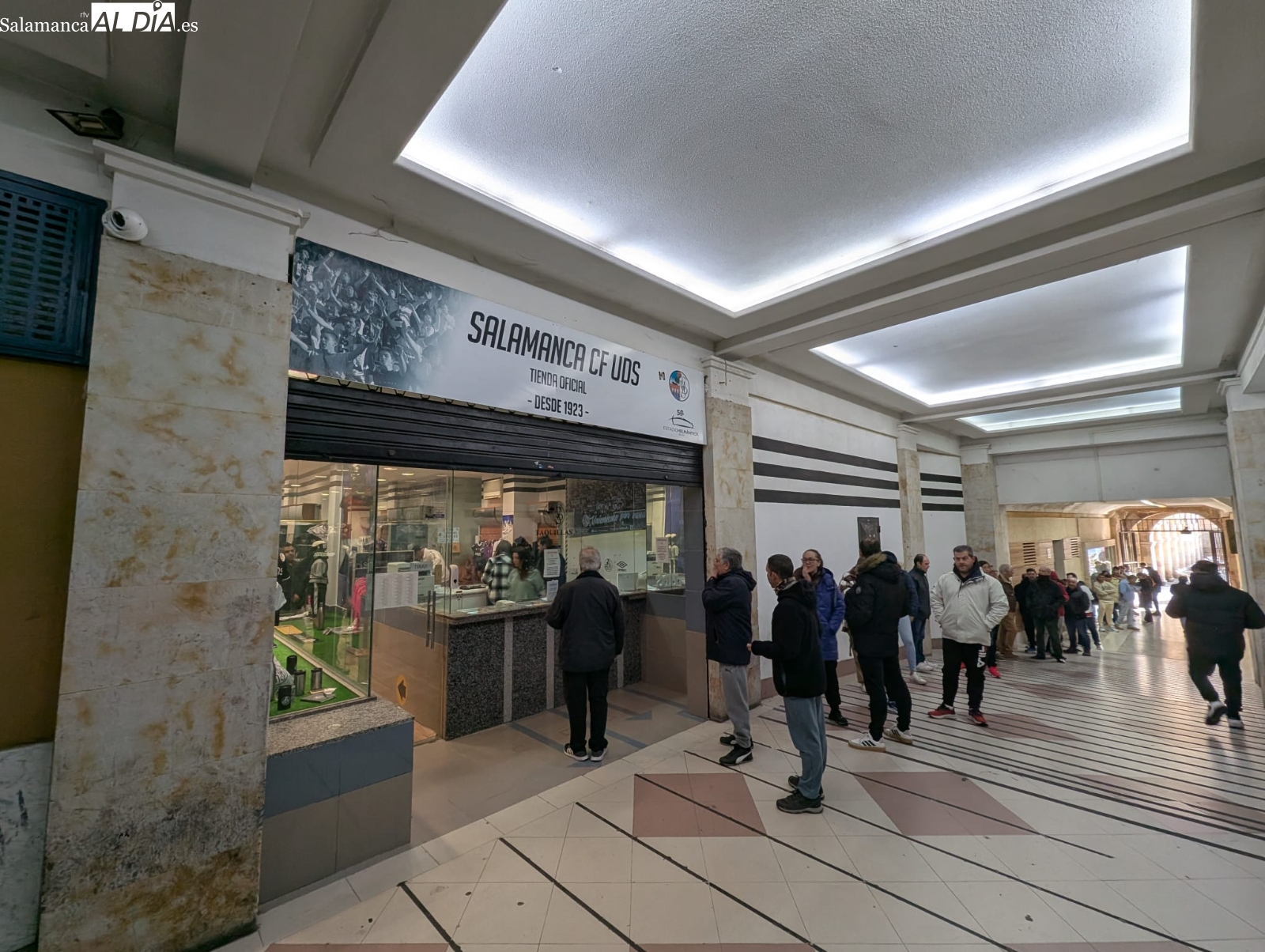 La venta de entradas para el Salamanca UDS - Celta se traslada del Helmántico a la boutique de la Plaza Mayor