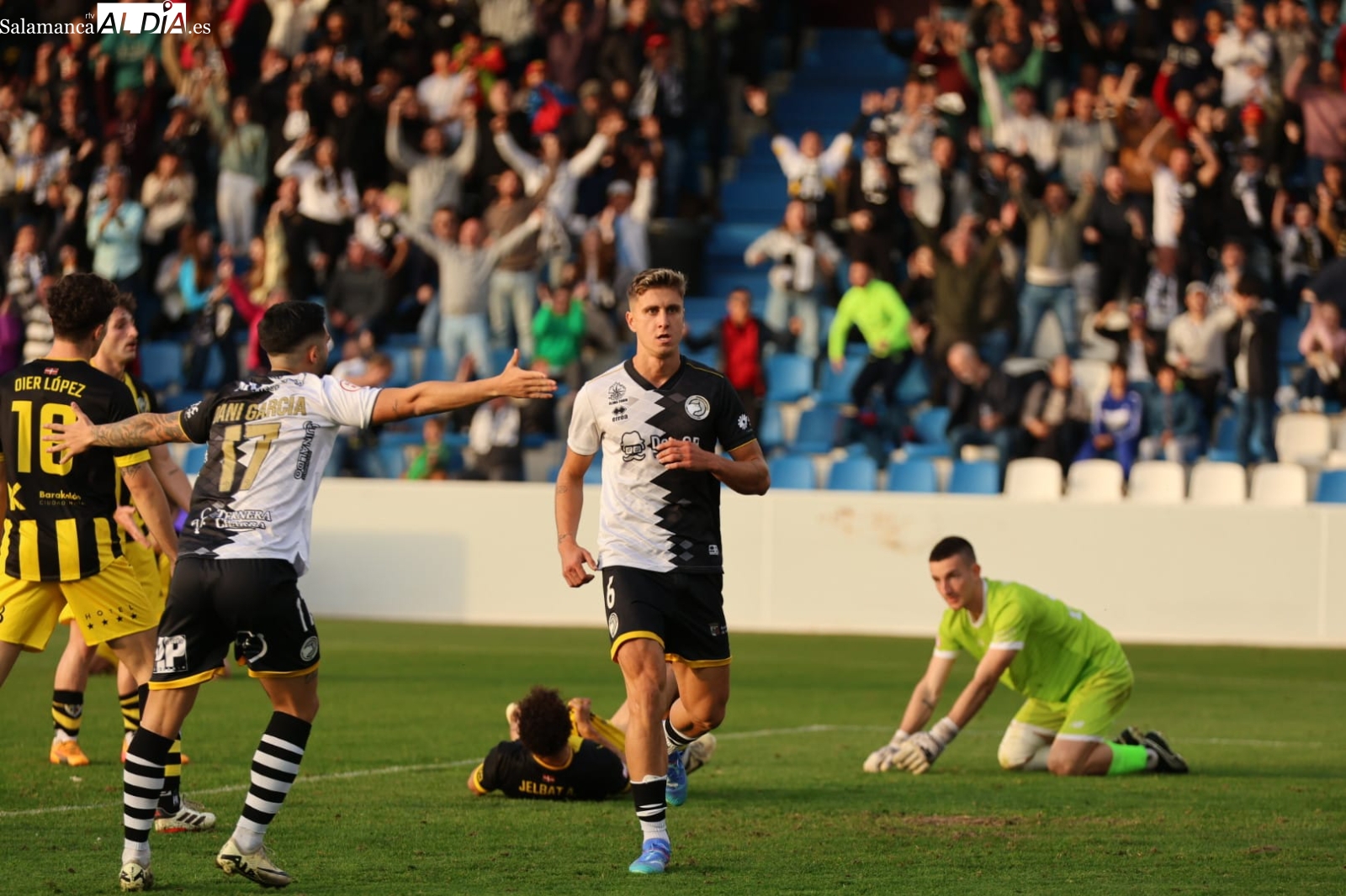 Unionistas encuentra la puerta de la victoria gracias a Rabadán ante el Barakaldo... y viene el Rayo Vallecano el miércoles (1-0)