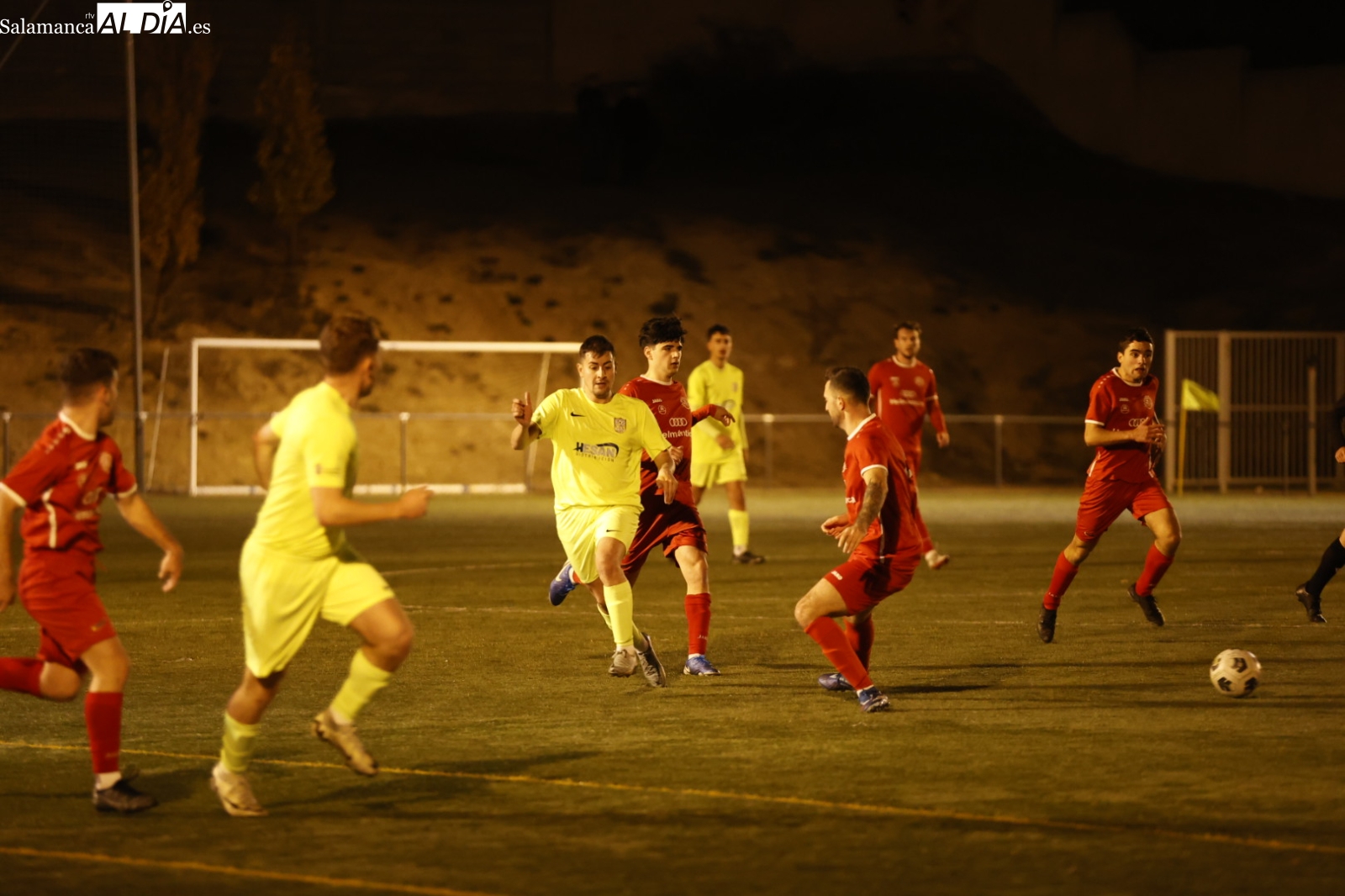 El Helmántico se hace más líder con su goleada al Hergar (4-0)