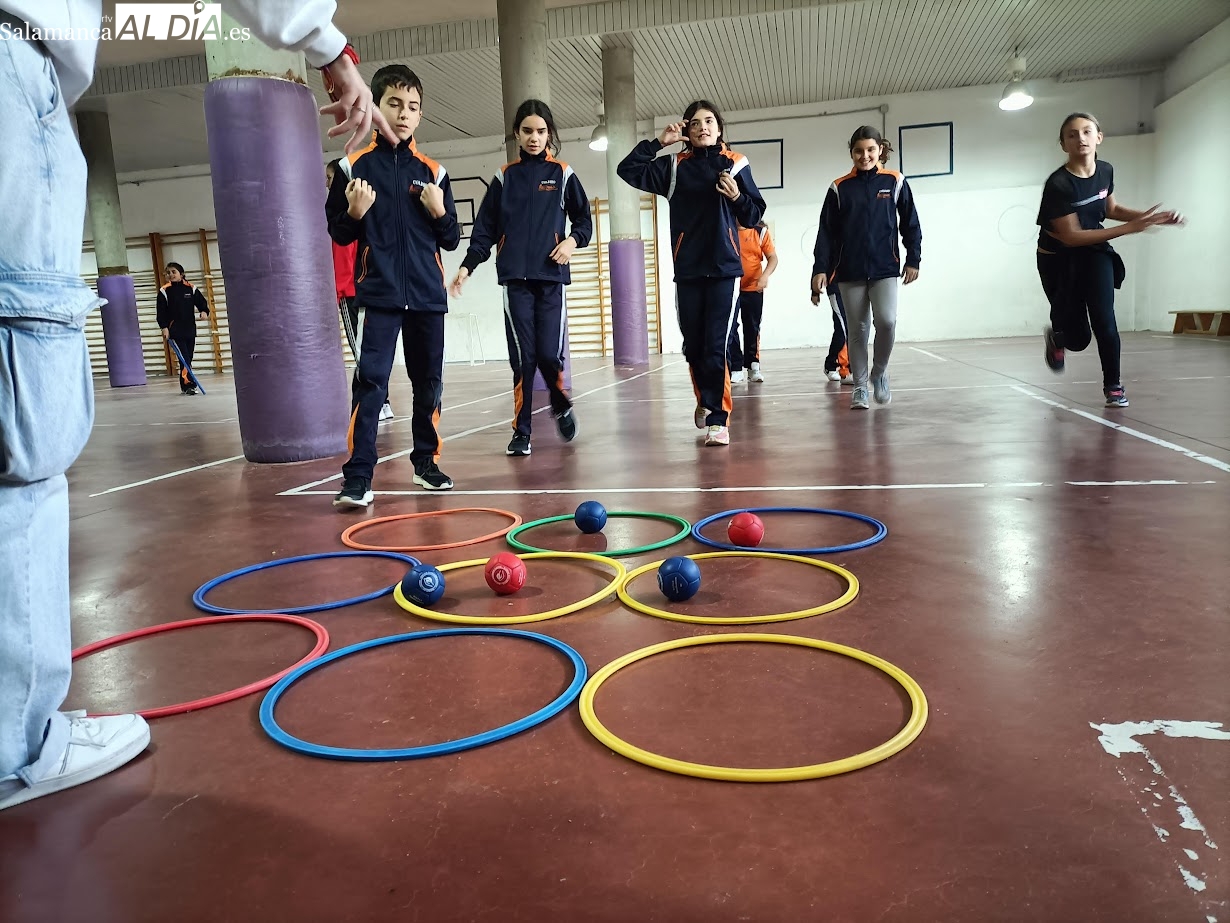 AVIVA y el Colegio Antonio Machado se fusionan para disfrutar de una jornada de deporte paralímpico