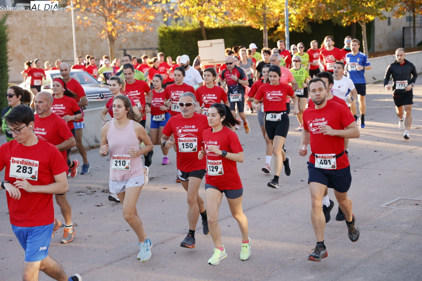 La IV Carrera Corre sin Resistencias y el buen tiempo animan a participar a los salmantinos (FOTOS)