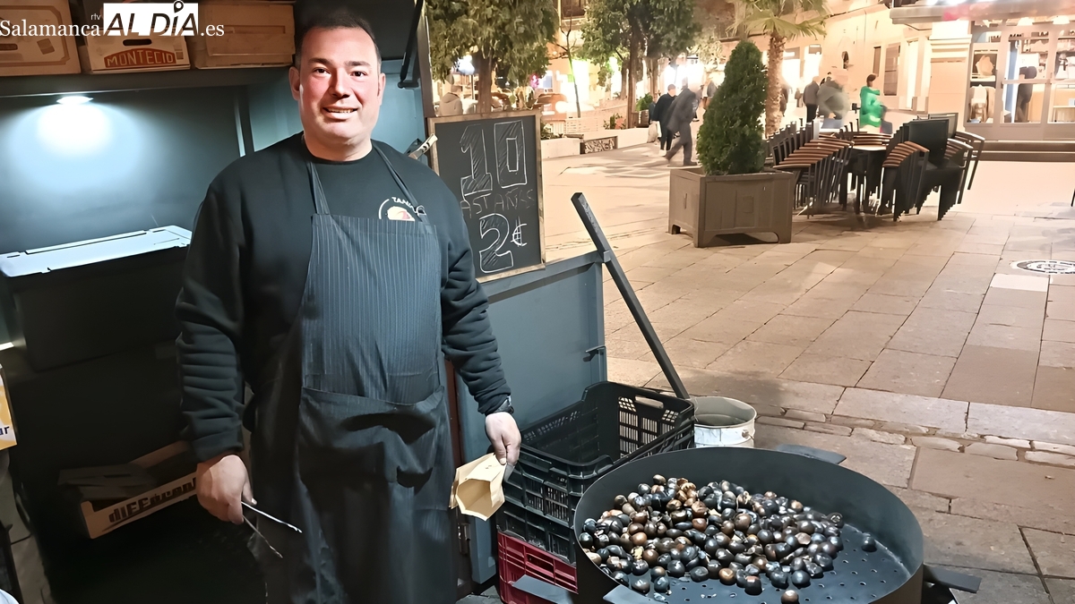 Miguel, el ‘castañero de la Puerta Zamora’: Se agradece mucho la cercanía de la gente