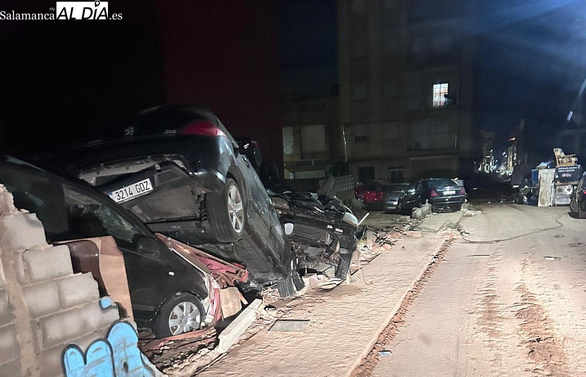 Llegan los primeros salmantinos a la zona cero de la catástrofe en Valencia: Impresiona tanta oscuridad y silencio (VÍDEO)
