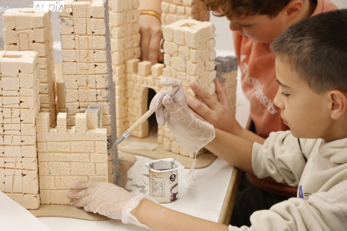 Los más pequeños de la casa culminan con éxito su participación en el taller de belenes navideños (FOTOS)