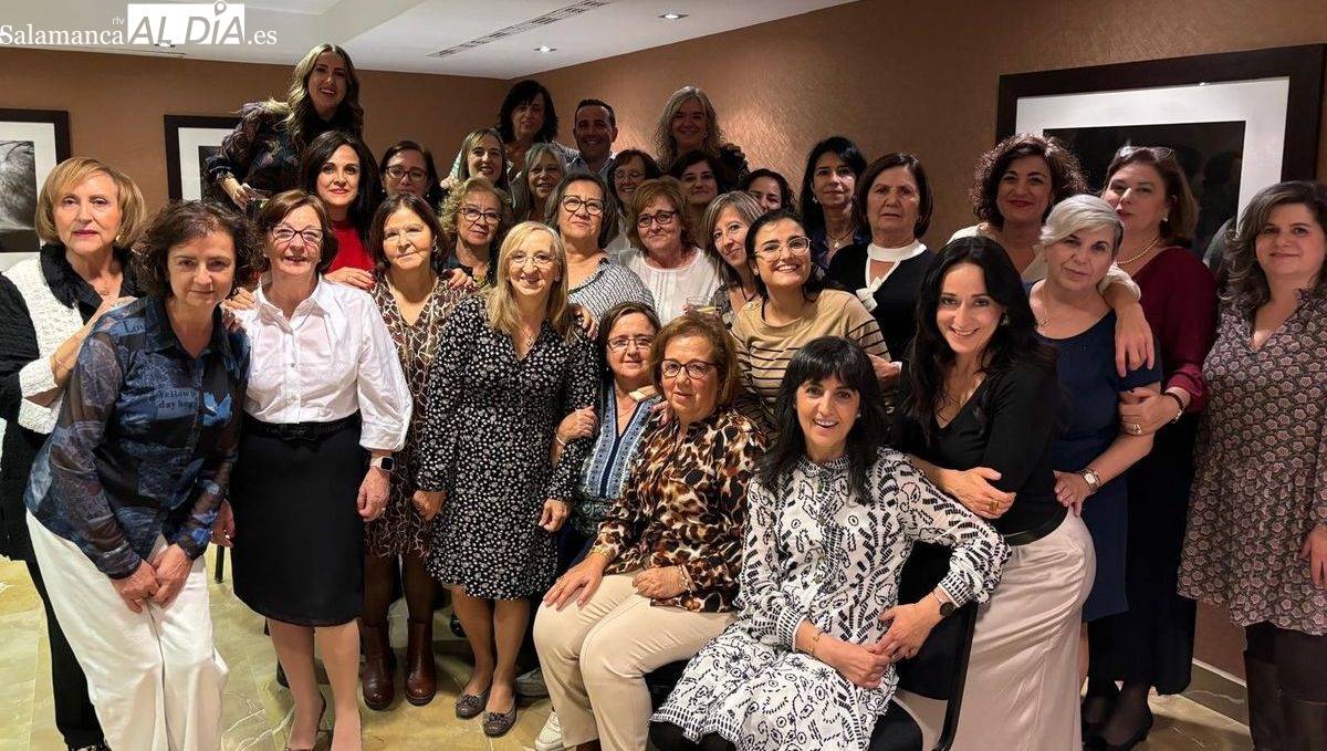 Emotivo homenaje a una auxiliar de clínica muy querida en el Hospital de Salamanca