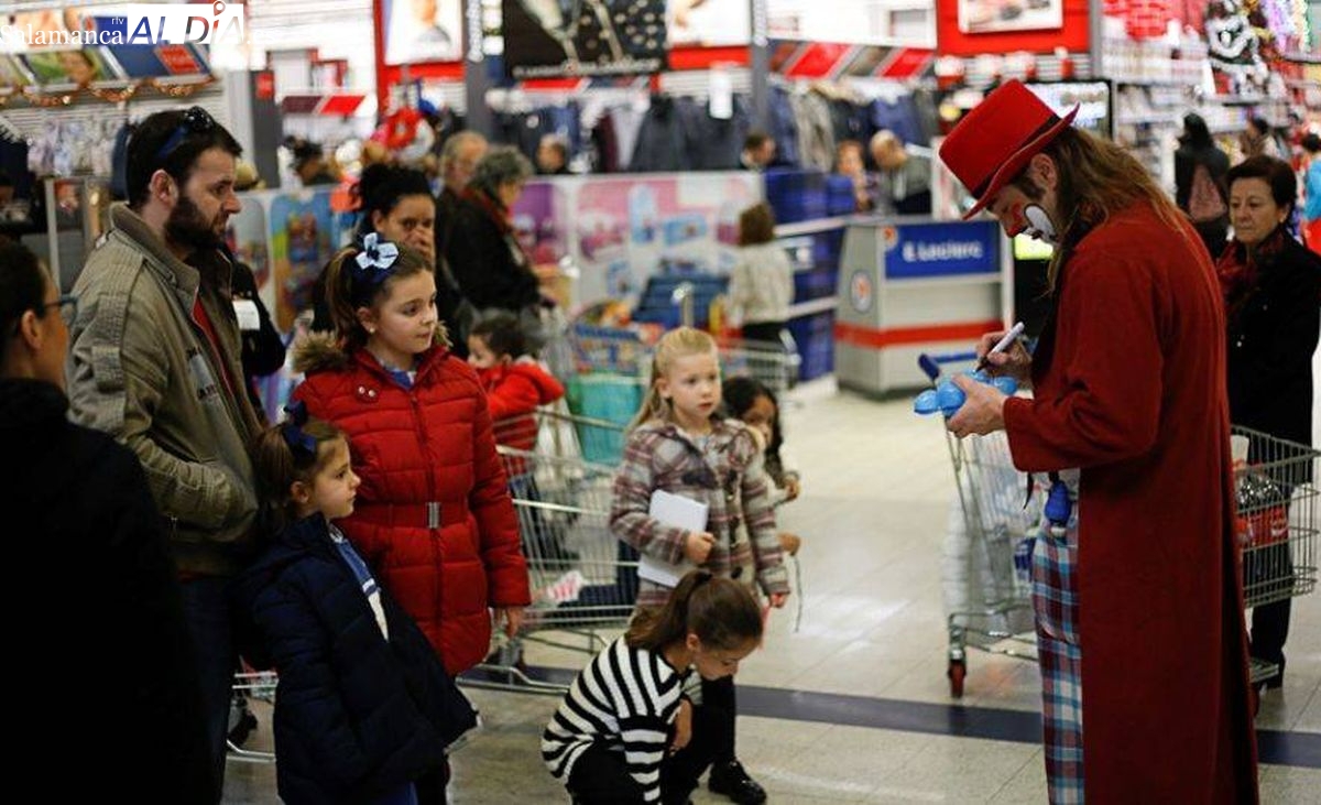 La magia de la Navidad llega a E.Leclerc Salamanca
