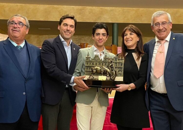 Medina del Campo reconoce la histórica faena de Marco Pérez