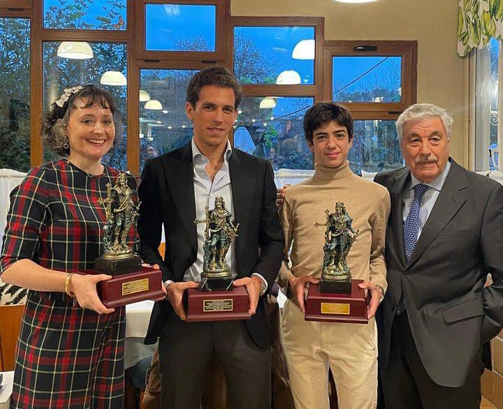 Marco Pérez y La Ventana del Puerto, premiados en Gijón