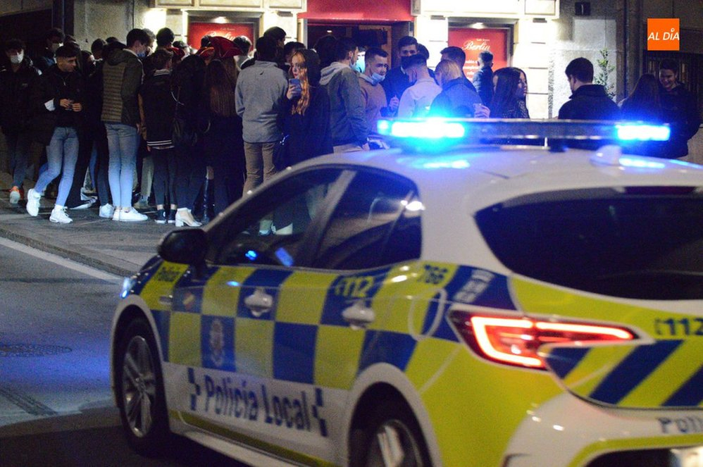 Intensa noche de Halloween para la Policía Local: detenida una persona por atentado a agentes de la autoridad