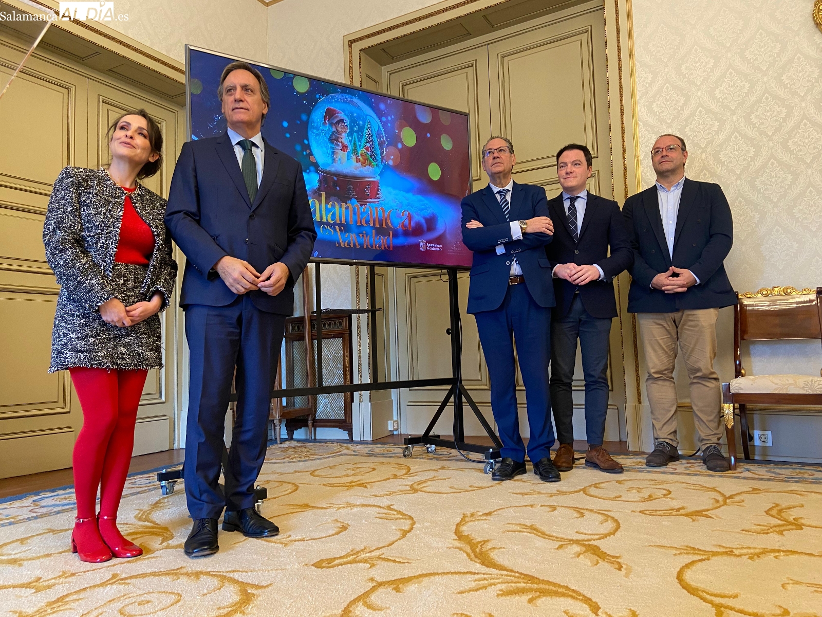 Un gran árbol de Navidad de más de 23 metros de altura alumbrará la Plaza Mayor de Salamanca 