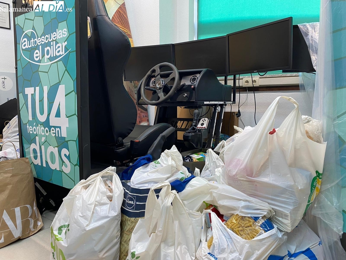 Antonio Rollán, gerente de Autoescuelas El Pilar: El apoyo está siendo máximo. Estamos encantados